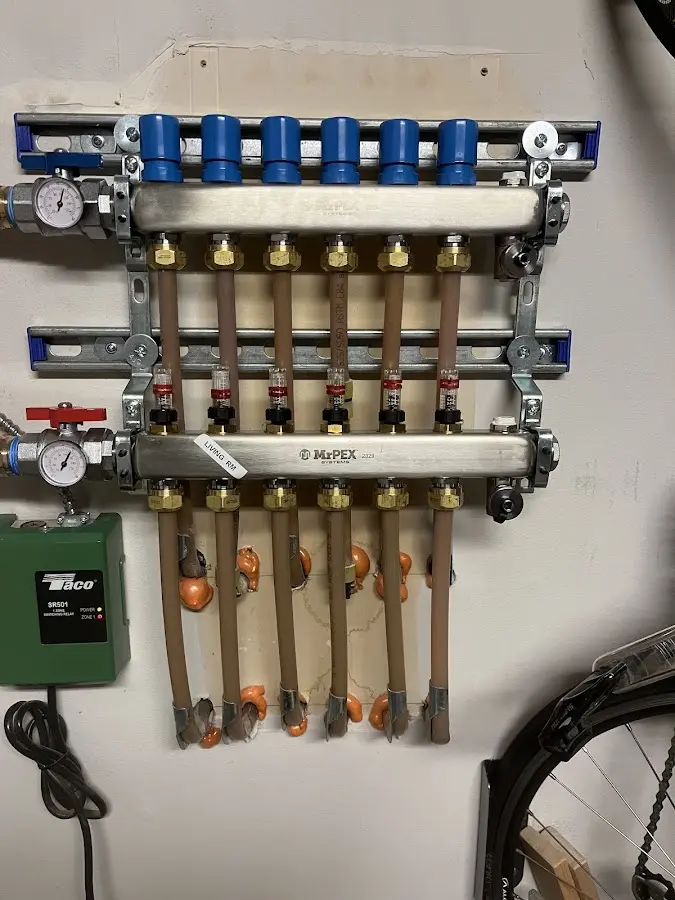 Plumber performing Gas Leak Detection at a residential property in Winslow